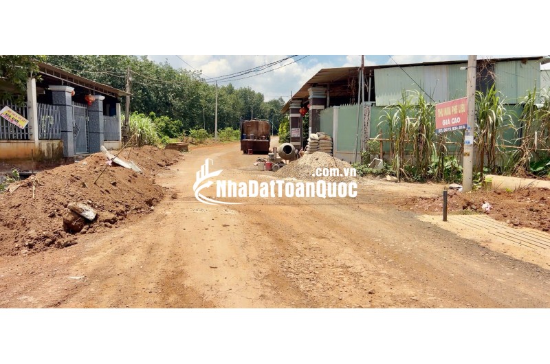  Ưu đãi vàng – Chốt ngay nhận 1 chỉ  Đất Long Hà, MT nhựa 8m – 10×37m, thổ cư, SHR  Chỉ 290 triệu – còn 1 suất cuối!  Bảo Ấn – 0859 562 678